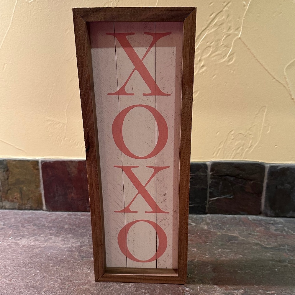 XOXO White Valentine's Day Wall Home Decor Series Wooden Sign Décor 4 x 12